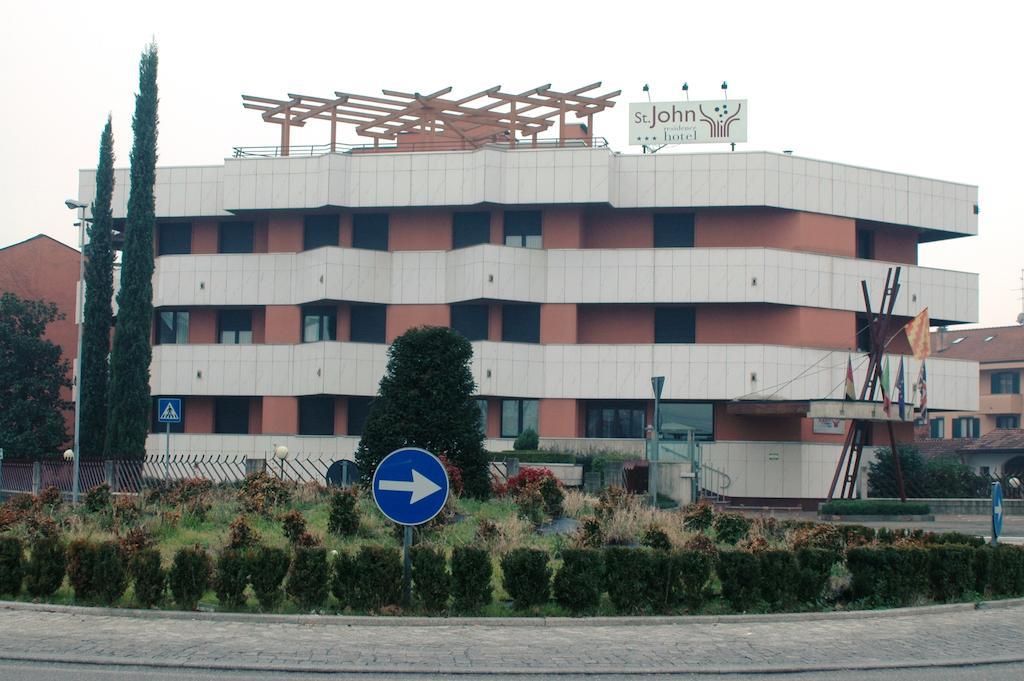 Hotel St John Desio Ngoại thất bức ảnh