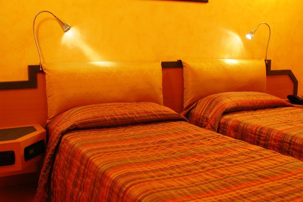 Hotel St John Desio Ngoại thất bức ảnh