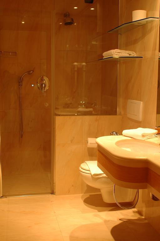 Hotel St John Desio Ngoại thất bức ảnh
