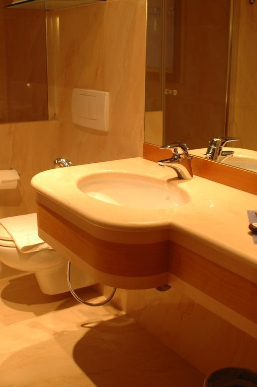Hotel St John Desio Ngoại thất bức ảnh
